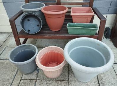 Assorted Bundle Plant Pots & Planters