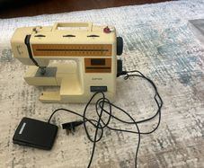Lervia sewing machine