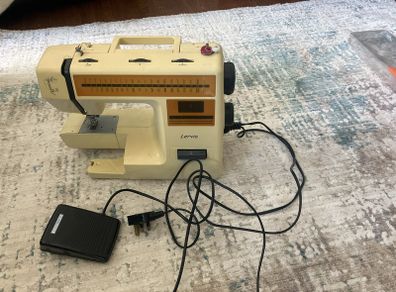 Lervia sewing machine