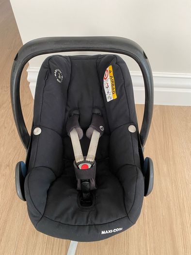 Maxi Cosi Pebble Pro Car seat and ISO Fix base