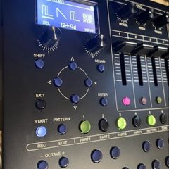 Roland SH-4D (multitimbral desktop synth)