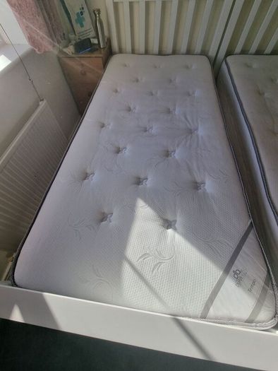 Single mattress