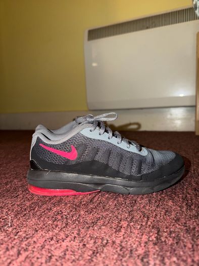 Nike Air Max Invigor Girls
