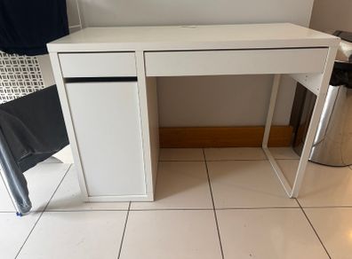 White Desk