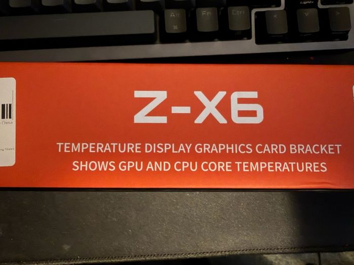 GPU holder with LCD and ARGB / Boxed