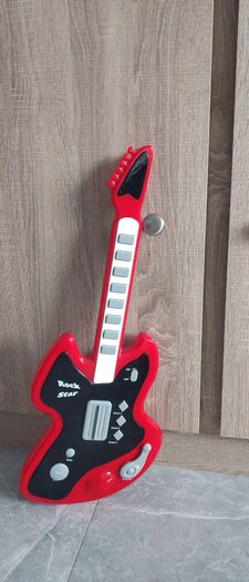 Kid 's guitar barely used