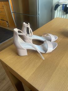 nude heels