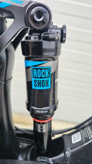 Giant Trance 3 size S full suspension bike
