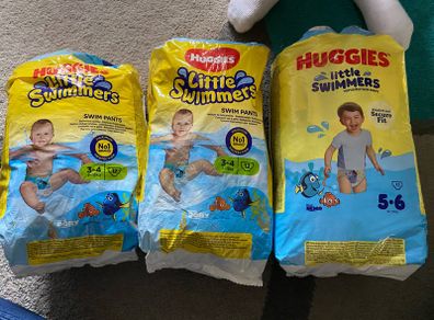 Swimming nappies