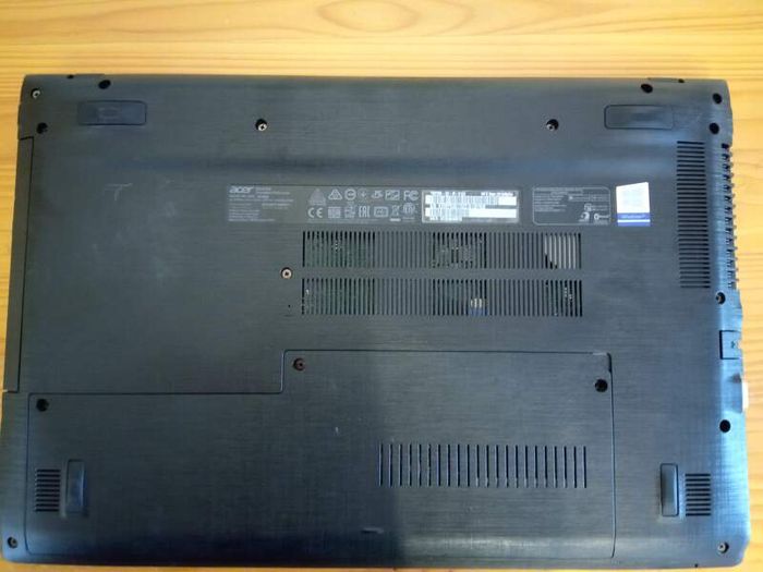 Acer Travelmate P259-g2-m - Core I5 8gb Ddr4 240gb Ssd