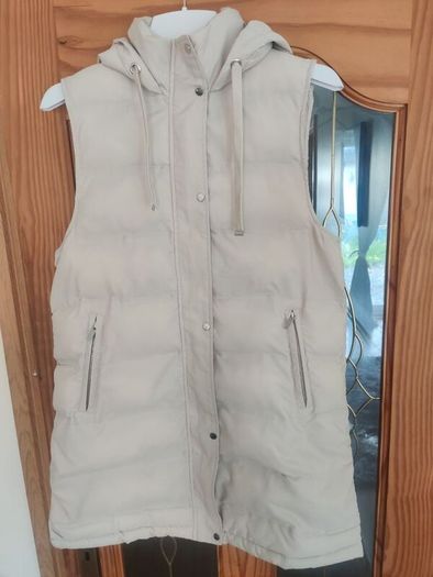 Zara Ivory quilted hooded long gilet size M UK10/12 Perfect condition Postage included