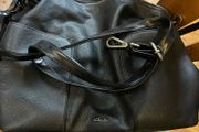 Clarks handbag; hand handle and shoulder strap