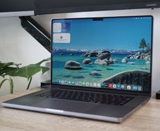 MacBook Pro 16" 32GB | 2021 | M1 Pro | 512GB