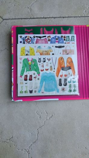 Top model design studio & notebook