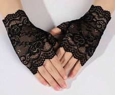 Retro Style Lace Gloves