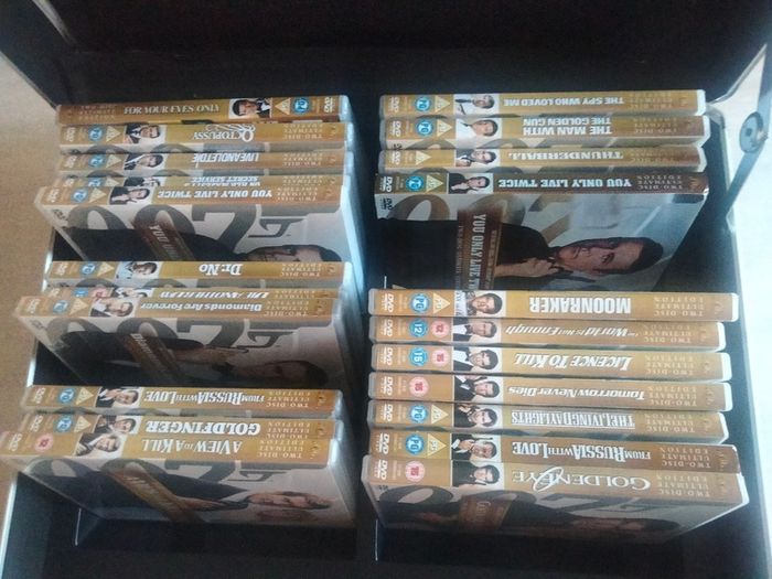 James Bond 007 ultimate DVD Collection