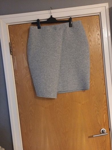 Savida Skirt.   Size 16.   New.
