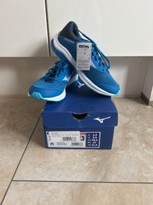 Mizuno Wave Rider running shoes junior 5.5