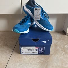 Mizuno Wave Rider running shoes junior 5.5