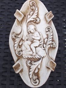 Lovely Presume Vintage Ashtray