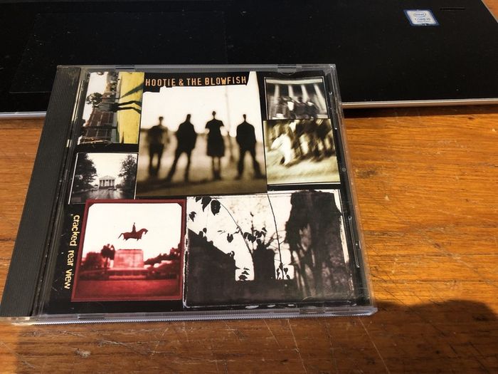 Hootie & The Blowfish - Cracked Rear View