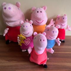 Peppa Pig Family plushes with additional purse plush