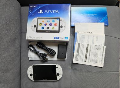 Ps vita slim glacier white - PRISTINE condition