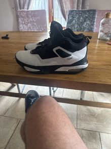 size10.5 UK Jordan flight mids