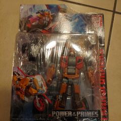 Transformer / toy / combiner / wreck-gar