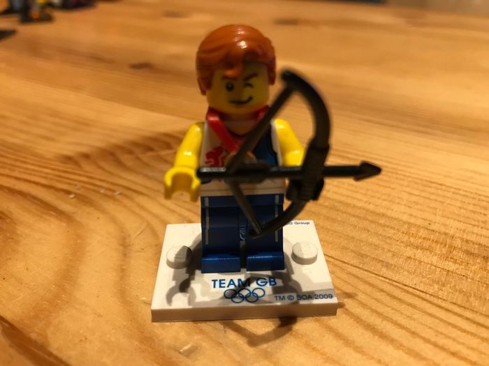 Lego Collectible Minifigures Agile Archer Team GB series