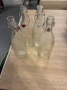 Set 4 Kilner glass bottles 1 litre
