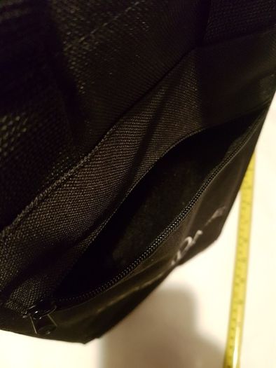 rushdale wine cooler bottle bag ,nice condition ,buyer collects or pays postage thank you,sold as is