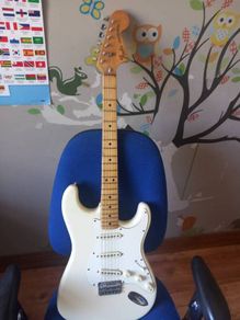 fender strat 1977