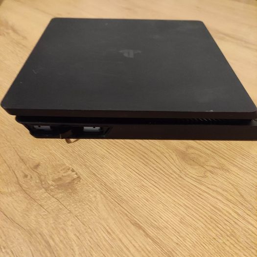 Playstation 4 Slim