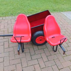 Berg 2 passenger seats