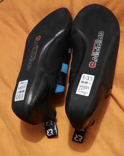 Rock Pillars Strike QC Womens Climbing Shoes  Size 39 Never Used