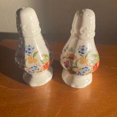 Aynsely salt and pepper canisters