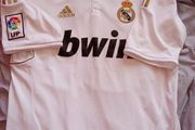 Real Madrid season home jersey
