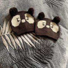 2 hats