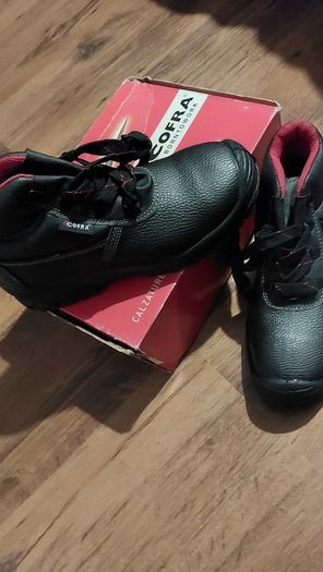 Cofra safety shoes, boots