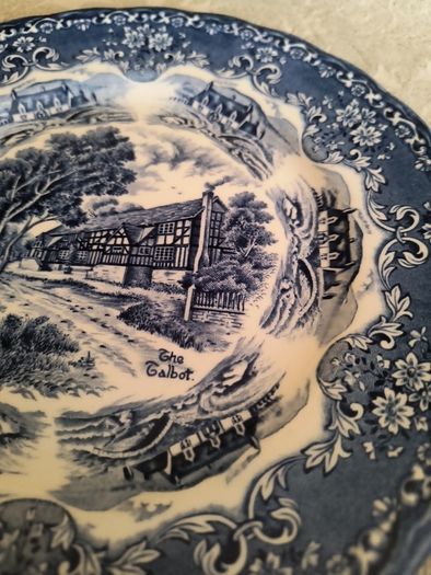 WH Grindlay & Co - English Country Inns.