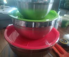 mixing bowls