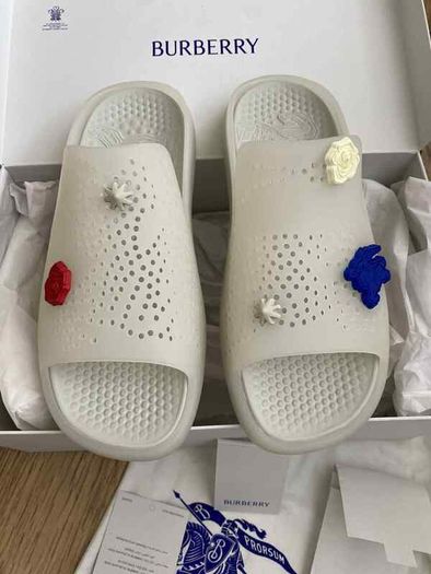 BURBERRY Women's Rubber Slide Sandals White Logo Charms EU 38 Authentic