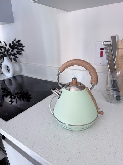 Electric kettle - CREATE