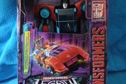 Transformers Legacy Autobot Pointblank and Peacemaker