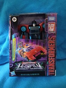 Transformers Legacy Autobot Pointblank and Peacemaker