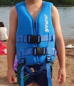 Life vest. Swim vest. Swimming aid. Kids 20-30 kg