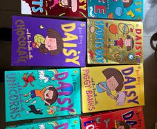 Daisy And the Trouble With 8 Book Bundle Kes Gray