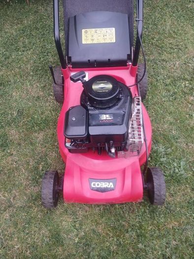 Cobra Push Lawnmower