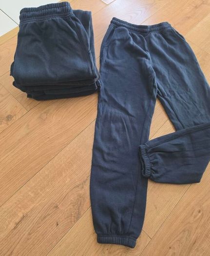 Free clothes 10-12y